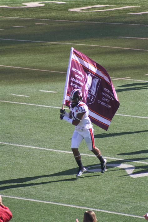 The Sun Bowl in Pictures | The Key Play