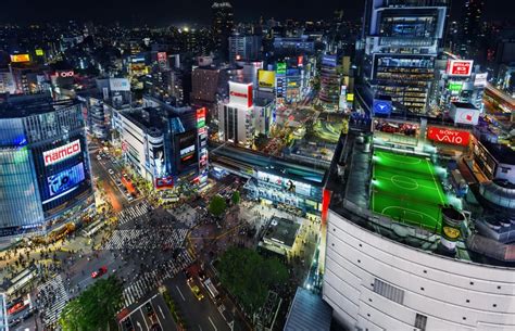 Cyberpunk City: Reframing Tokyo as a Futuristic Wonderland - WebUrbanist