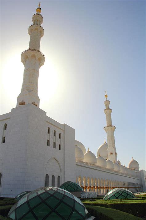 Sheikh Zayed Bin Sultan Al Nahyan Mosque, Abu Dhabi, United Arab ...