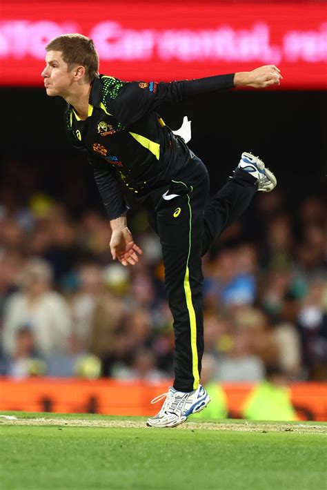 Adam Zampa powers through the bowling crease | ESPNcricinfo.com