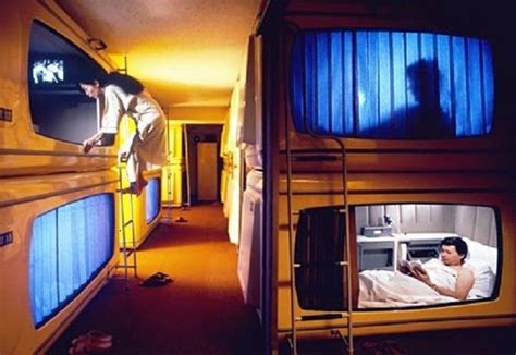 People Are Living in Tiny Rooms or Box in Japan - HEDMAFIA | Unusual hotels, Capsule hotel, Pod ...