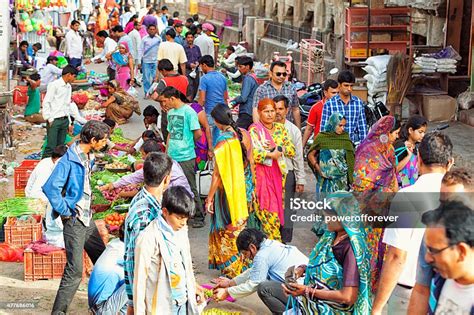 Street Crowded With People In Jaipur India Stock Photo - Download Image Now - India, Indian ...