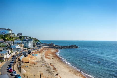 10 Best Towns and Resorts on the Isle of Wight - Where to Stay on the Isle of Wight - Go Guides