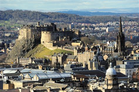 File:Edinburgh Castle Rock.jpg