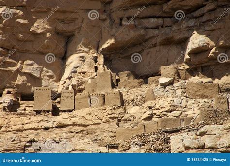 Cliff of Bandiagara stock image. Image of africa, ethnology - 18924425