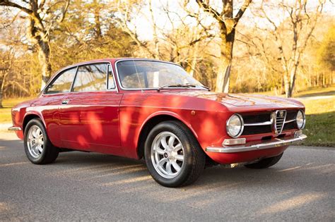 All I Want for Christmas Is This 1971 Alfa Romeo GT 1300 Junior