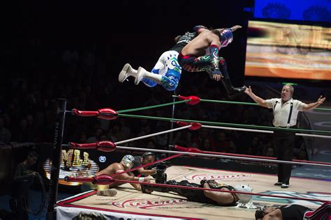 Lucha Libre at Arena México - Bloomberg