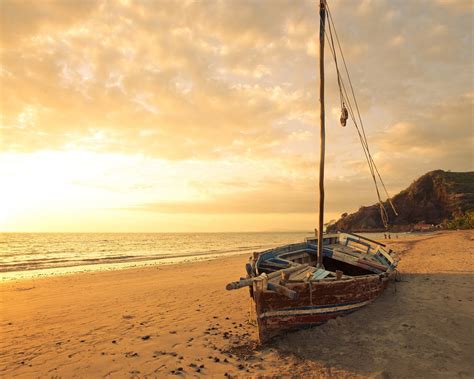 Wallpaper Beach, broken boat, sea, sunset 2560x1600 HD Picture, Image