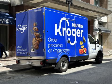 Kroger Delivery Downtown Miami | Phillip Pessar | Flickr