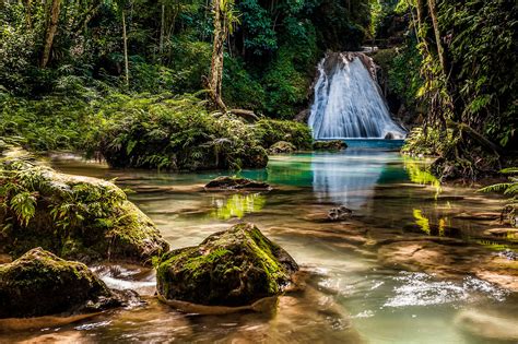 Your Guide To The Blue Hole in Ocho Rios, Jamaica | Beaches