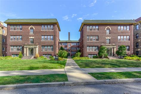 Cleveland Heights Apartments - 2431 Overlook Rd, Cleveland Heights, OH 44106 | Redfin