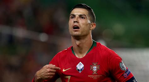 Cristiano Ronaldo Tests Positive For COVID-19 | iHeart