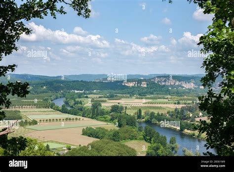 Dordogne valley and river in the sunshine Dordogne France Stock Photo ...