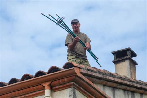 2,500+ Old Metal Roof With Chimney Stock Photos, Pictures & Royalty ...