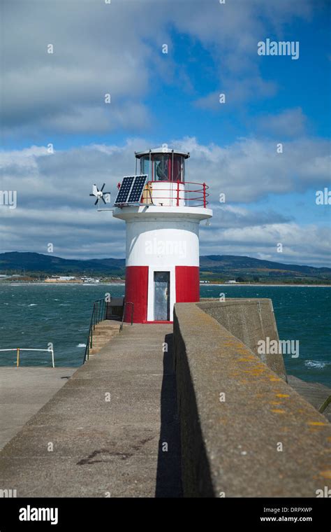 Wicklow Harbour Lighthouse, Wicklow Town, County Wicklow, Ireland Stock ...