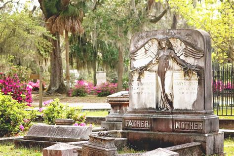 Bonaventure Cemetery Tour: Top Tips & Must-See Spots - Savannah First ...