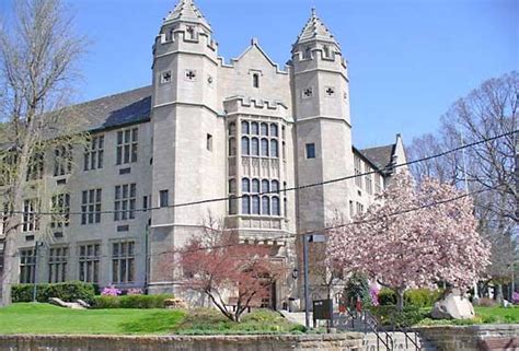 Youngstown State University | Ohio, Public, Research | Britannica