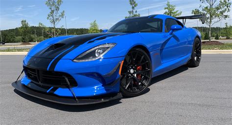 Low-Mileage Dodge Viper ACR Extreme Is Begging To Be Driven | Carscoops