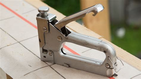 Best Staple Guns for Woodworking, Upholstery, and More