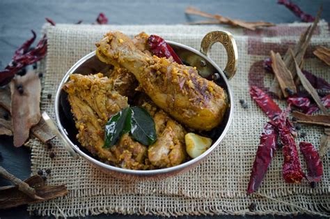 Chicken Sukka (Dry Chicken Curry with Grated Coconut) ~ The Tiffin Box