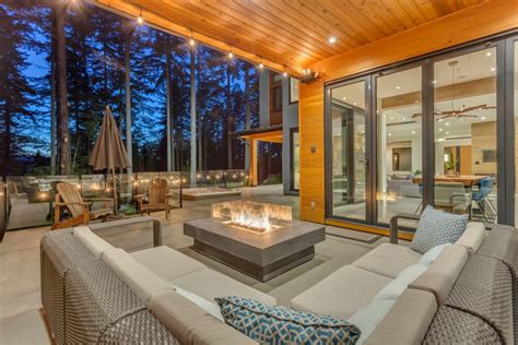 Five Indoor-Outdoor Living Spaces We Love - Innotech Windows & Doors