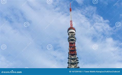 Tokyo Tower Observation Deck on a Cloudy Day Editorial Photography ...