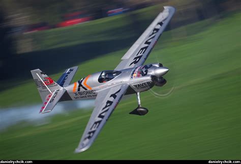 Aerobatics - Zivko Edge 540 V3 (Hannes Arch)