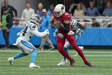 Arizona Cardinals TE Zach Ertz Expected to Miss Multiple Weeks, per ...