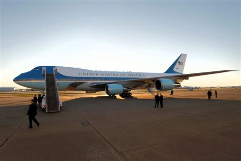 The Current Air Force One Plane Picture | Air Force One: US Presidents and Their Planes Since ...