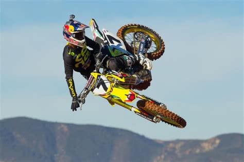 Vidéo : le scrub culte de Bubba Stewart ! - Moto-Station