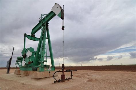 Texas Isn't Plugging Abandoned Oil And Gas Wells Fast Enough | KUT ...