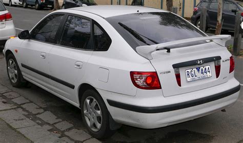 2005 Hyundai Elantra GLS - Sedan 2.0L Manual