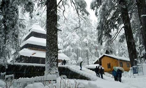 Fresh snowfall in Kullu-Manali | Himachal Watcher