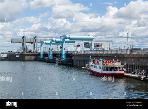 Cardiff Bay Barrage and Bascule Bridges with cruise boat in lakeside in ...