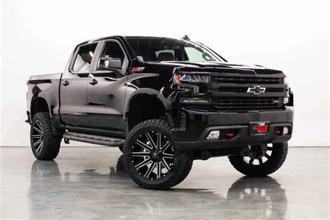 Comparing the 2021 Chevy Silverado 1500 LTZ vs High Country | Ultimate ...