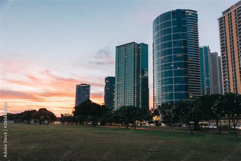 Honolulu Skyline during dramatic sunset Stock Photo | Adobe Stock