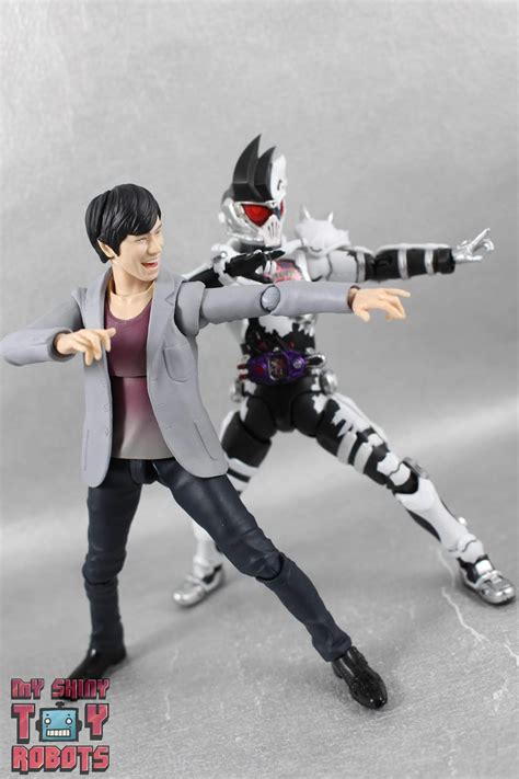 My Shiny Toy Robots: Toybox REVIEW: S.H. Figuarts Dan Kuroto Shin ~A ...