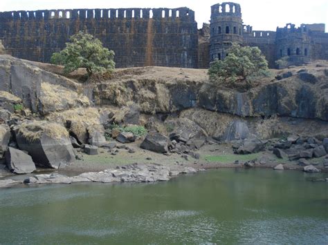 Manas Trekkers: Raigad Fort, King of Forts