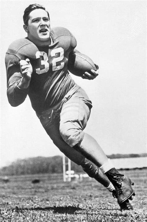 Johnny Lujack, a Star Quarterback at Notre Dame, Dies at 98 - The New ...