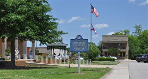 MONROE COUNTY Historical Marker located on the Courthouse Square at ...