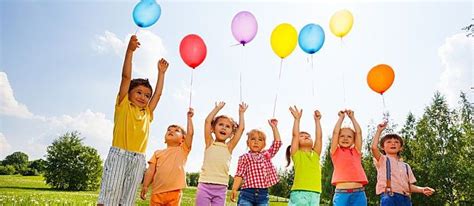 5 Indoor Games for Kids That Use Balloons - Care.com Resources