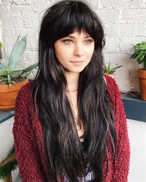 23 Perfectly Flattering Long Hairstyles With Bangs | StylesRant | Long ...