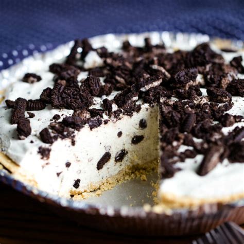 Easy Oreo Pudding Pie (No-Bake)