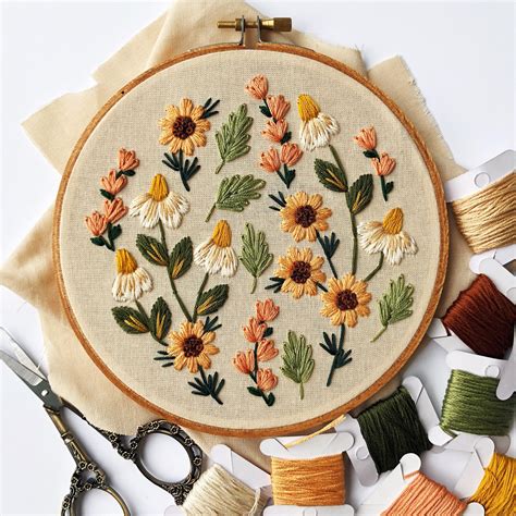 A simple summer wildflower embroidery hoop : r/Embroidery