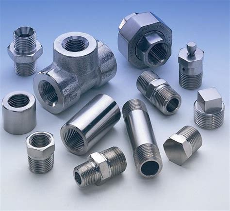 Stainless-steel-screwed-pipe-fittings