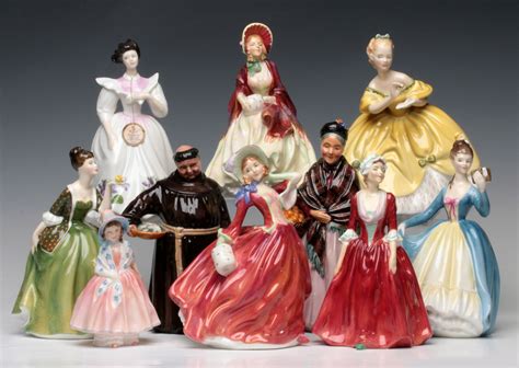 #19: A COLLECTION OF 20 ROYAL DOULTON PORCELAIN FIGURES