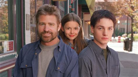 Everwood (TV Series 2002-2006) - Backdrops — The Movie Database (TMDB)