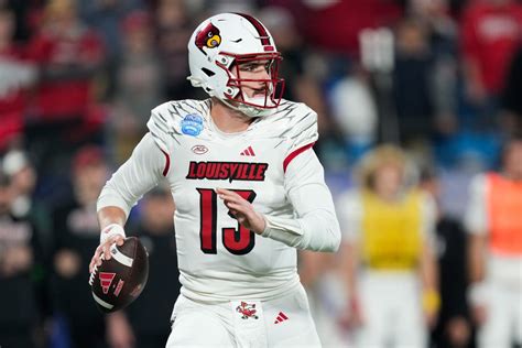 Jack Plummer Draft Profile | Louisville, QB Scouting Report