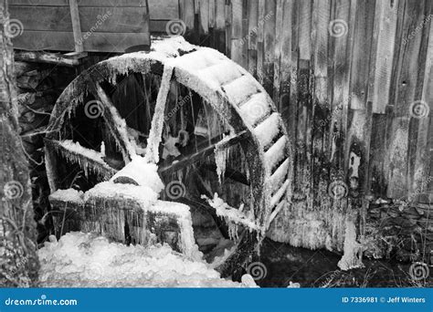 Old mill wheel stock image. Image of wheels, streams, round - 7336981