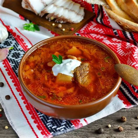 Slow Cooker Vegetable Beef Borscht - Fluffy's Kitchen